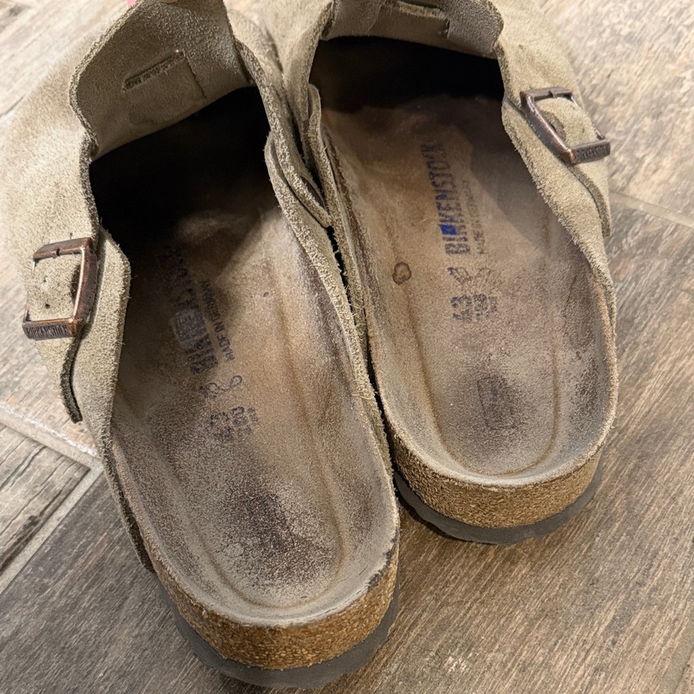 Men’s Birkenstock Clogs - Picture 3 of 3